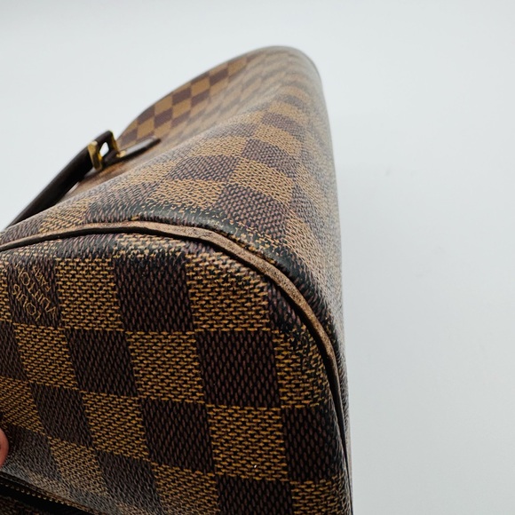Louis Vuitton Ribera Handbag - Picture 6 of 7